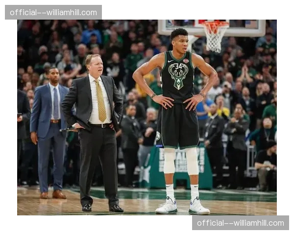 雄鹿库兹马右眼腱出战成疑 字母哥身边空间型四号位存疑