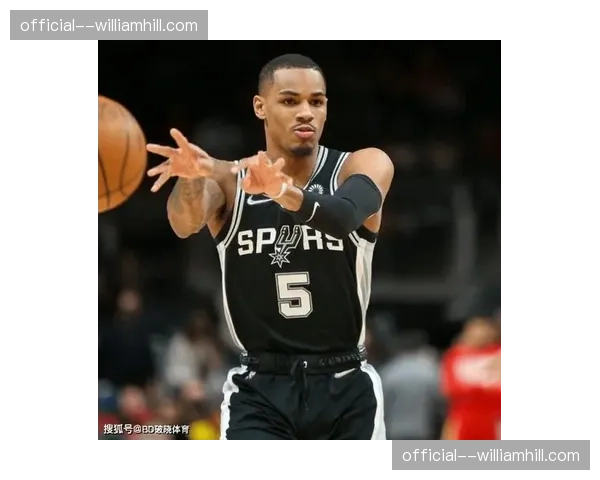 老鹰防守体系严丝合缝:锋线轮转协防意识限制对手三分效率 老鹰防守体系严丝合缝:锋线轮转协防意识限制对手三分效率